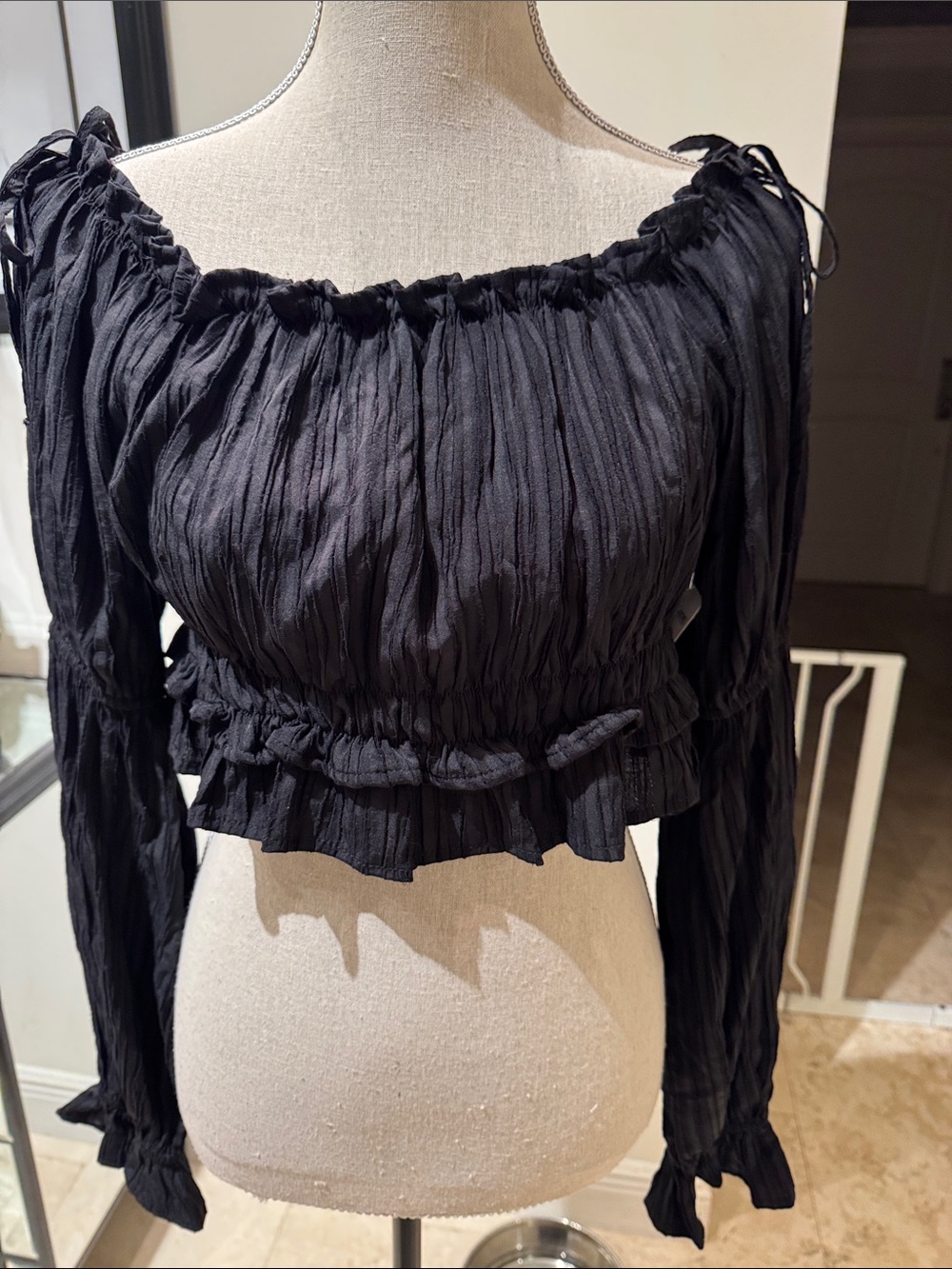 HYFVE Black Ruched Long Sleeve Crop Top